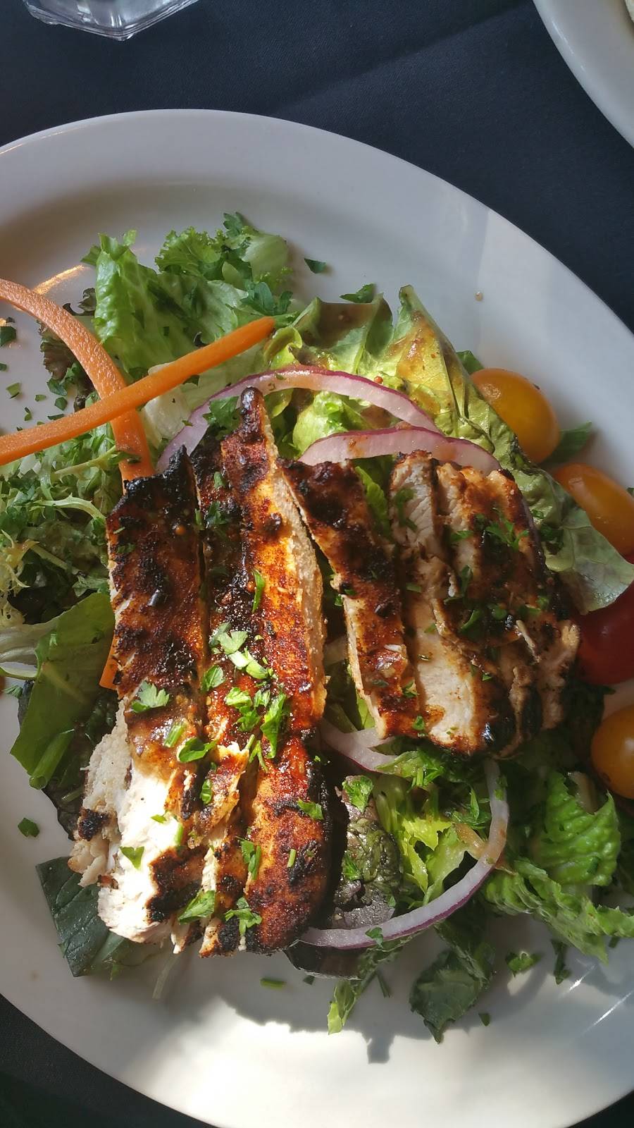 Frazers Restaurant & Lounge | restaurant | 1811 Pestalozzi St, St. Louis, MO 63118, USA | 3147738646 OR +1 314-773-8646