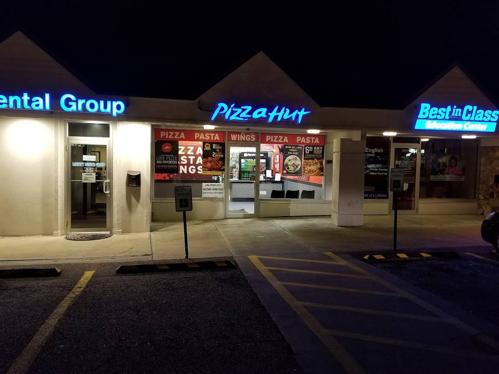 Pizza Hut | restaurant | 5867 Mayfield Rd, Mayfield Heights, OH 44124, USA | 4404615220 OR +1 440-461-5220