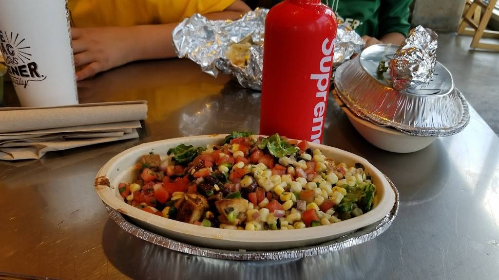 Chipotle Mexican Grill | restaurant | 2300 Washington Pl NE Ste 101S, Washington, DC 20018, USA | 2022690394 OR +1 202-269-0394
