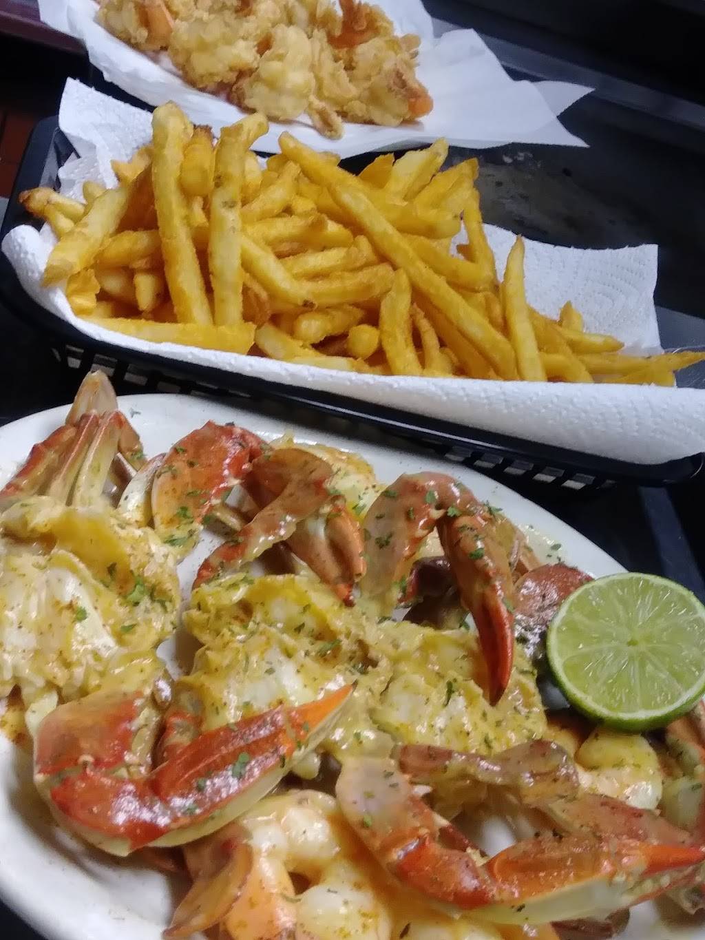 Miriams Grill | restaurant | 2190 NW 183rd St, Miami Gardens, FL 33056, USA | 7864407300 OR +1 786-440-7300