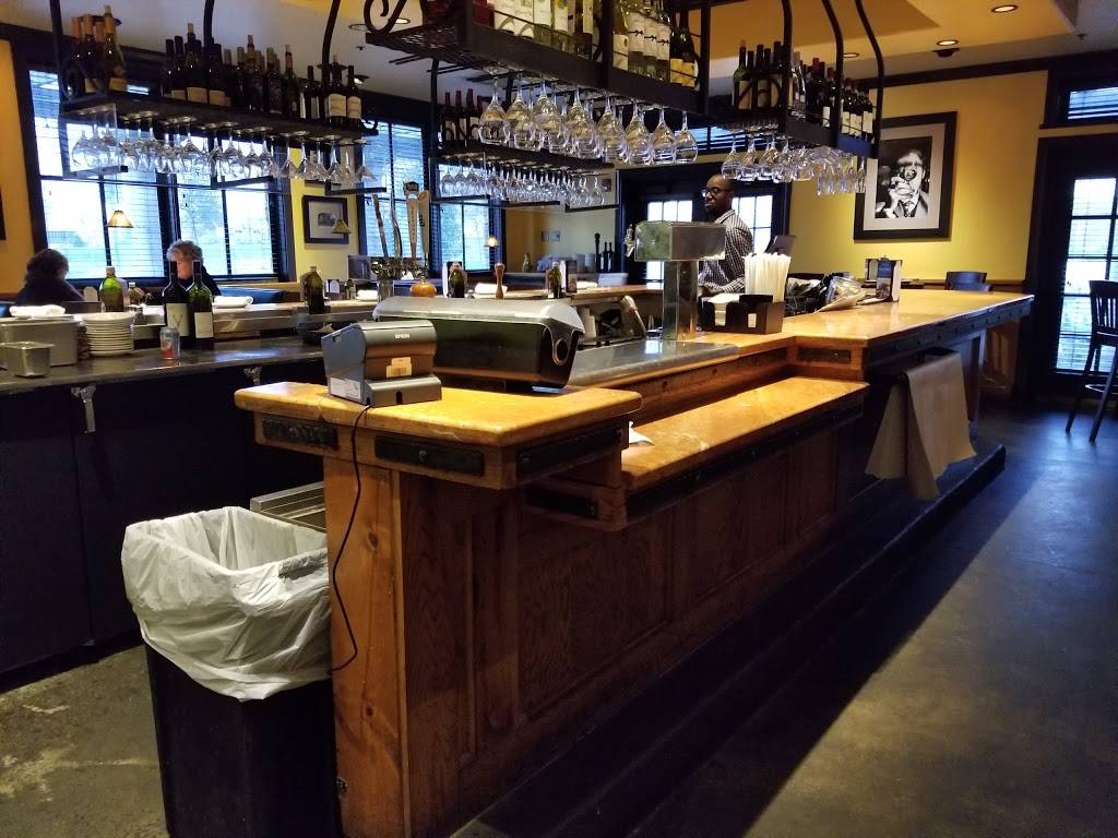 Romanos Macaroni Grill | restaurant | 2111 N Squirrel Rd, Auburn Hills, MI 48326, USA | 2483737507 OR +1 248-373-7507