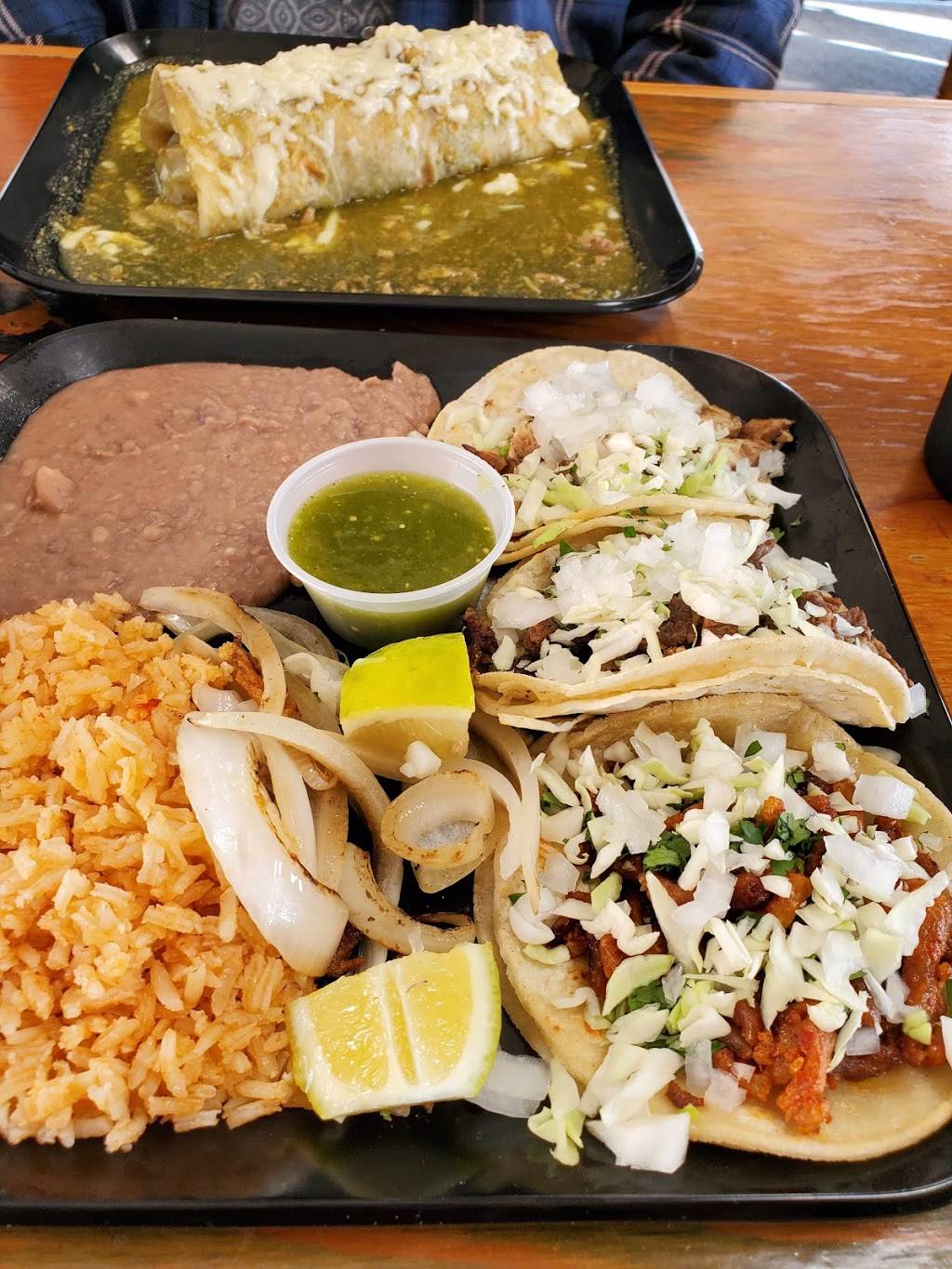 Flying taco | restaurant | 242 N L St, Tulare, CA 93274, USA | 5593667201 OR +1 559-366-7201