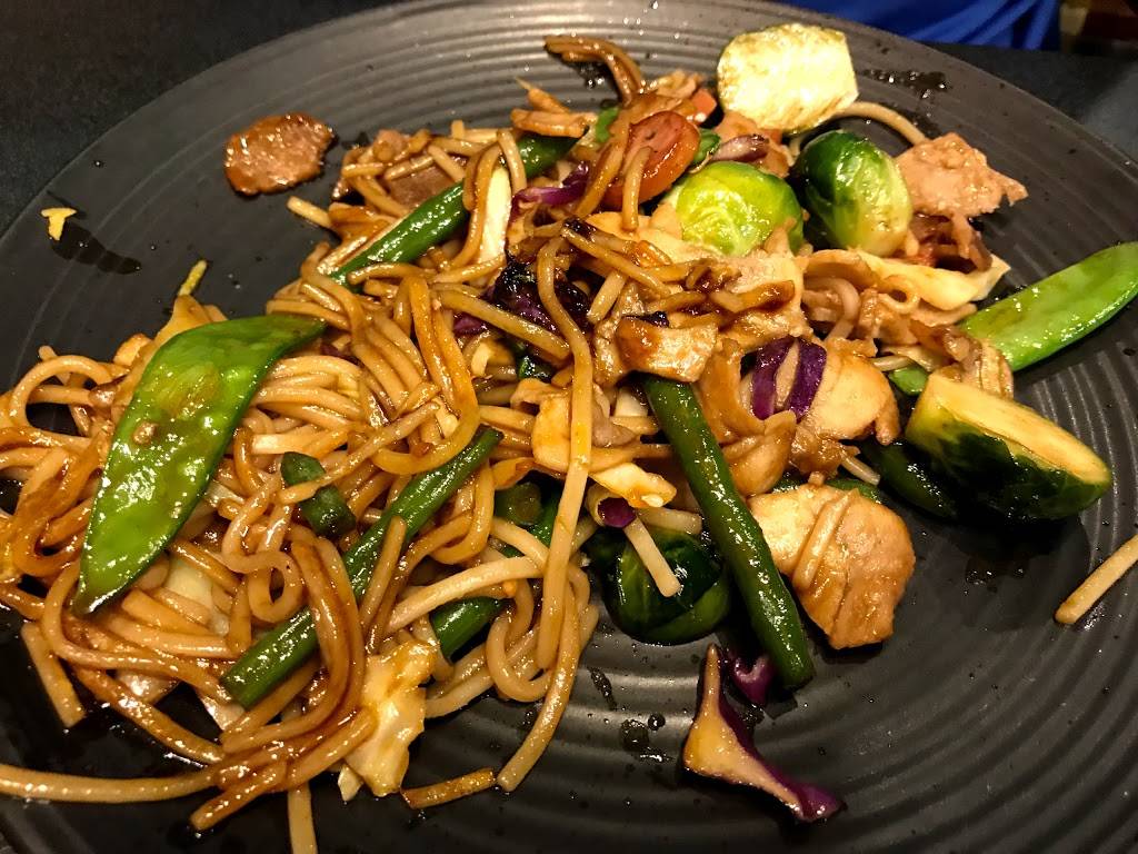 HuHot Mongolian Grill | restaurant | 2431 Milton Ave, Janesville, WI 53545, USA | 6087439501 OR +1 608-743-9501