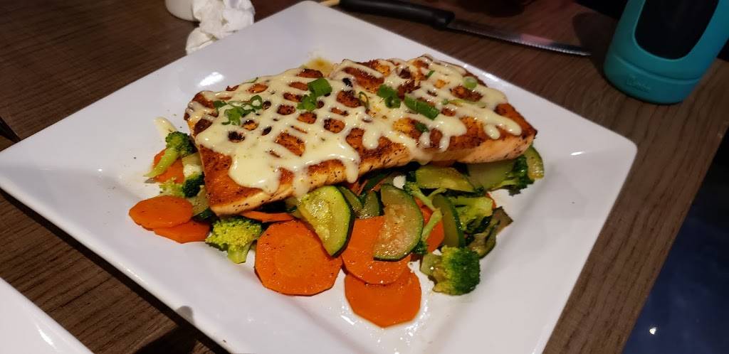 El Tataki Sushi | restaurant | 10685 W Indian School Rd k, Avondale, AZ 85392, USA | 6232303668 OR +1 623-230-3668