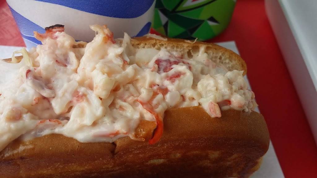 Bayview Market & Take-Out | restaurant | 28 Bayview Rd, Penobscot, ME 04476, USA | 2073264882 OR +1 207-326-4882