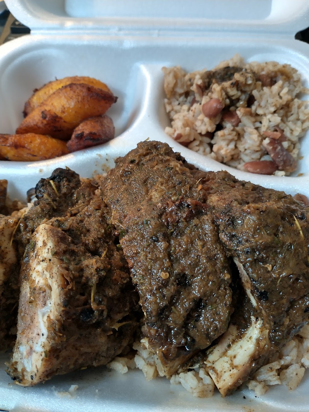 Island breeze restaurant | restaurant | 1991 Brownsboro Rd, Louisville, KY 40206, USA | 5022901104 OR +1 502-290-1104