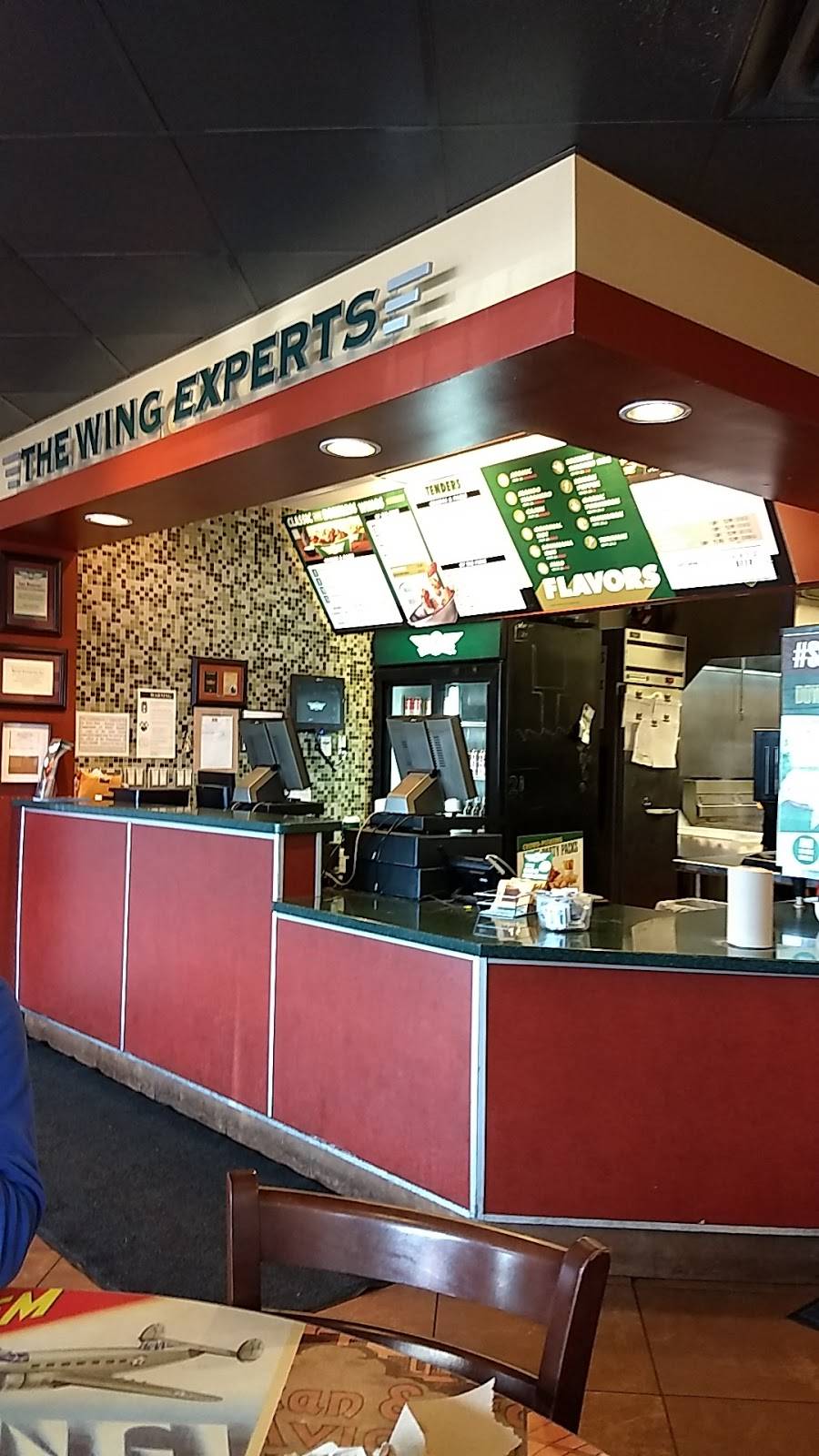 Wingstop | restaurant | 2100 Snelling Ave N #66C, Roseville, MN 55113, USA | 6516369464 OR +1 651-636-9464