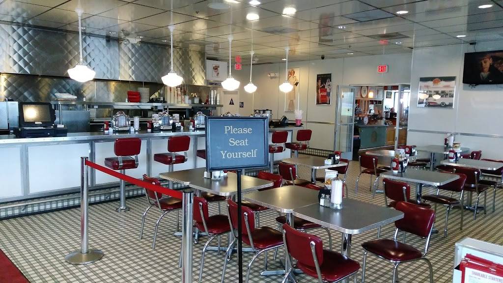 Johnny Rockets | restaurant | Mainside Center, 15103 Vandegrift Blvd, Camp Pendleton North, CA 92055, USA | 7608291258 OR +1 760-829-1258