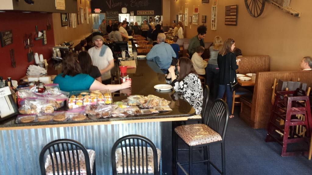 Executive on the Main | restaurant | 5629 Main St, Sylvania, OH 43560, USA | 4195174448 OR +1 419-517-4448