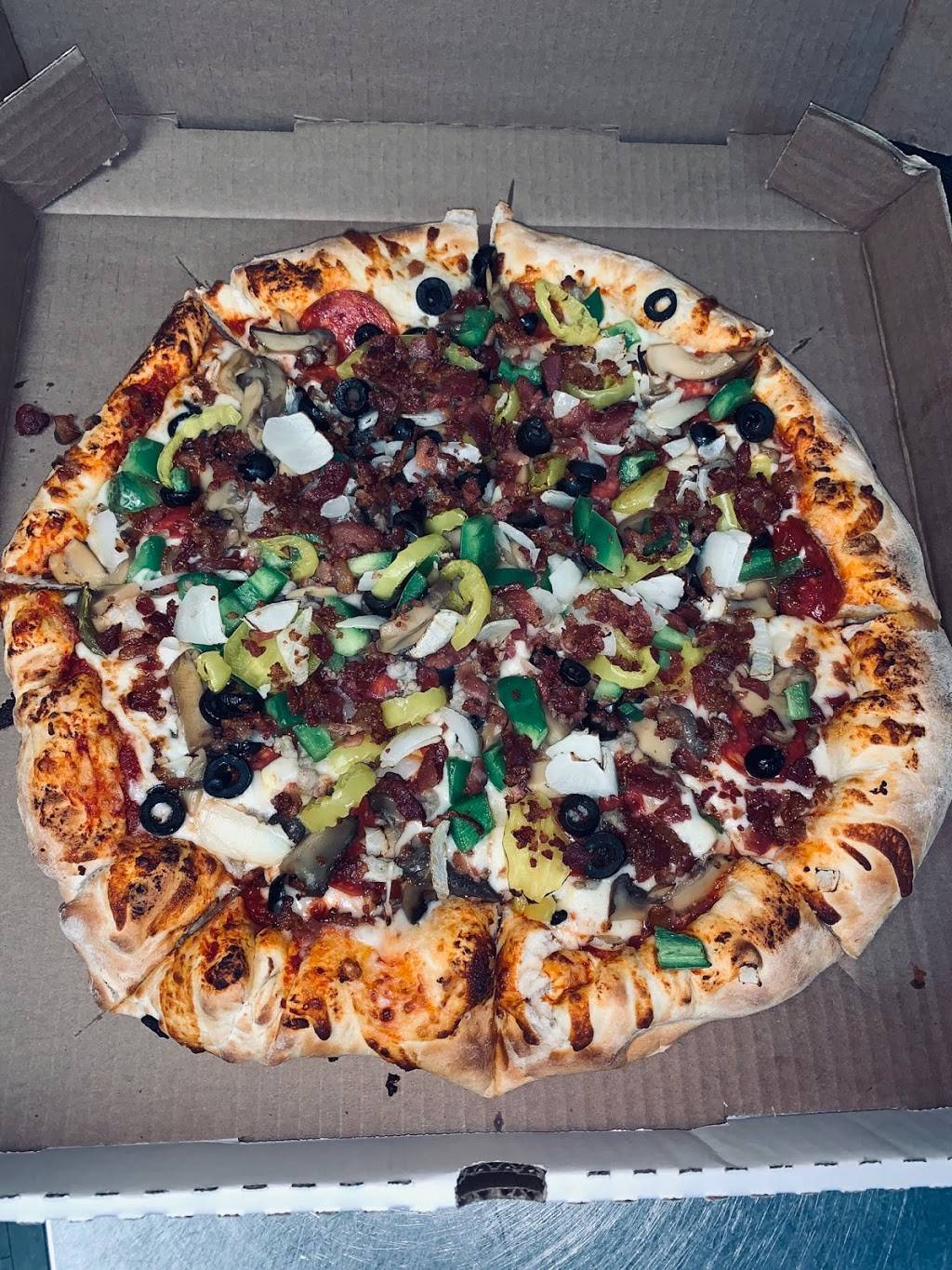 Slices Pizza, Wing’s & Drive-thru | restaurant | 919 S Main St, Mansfield, OH 44907, USA | 4197755125 OR +1 419-775-5125