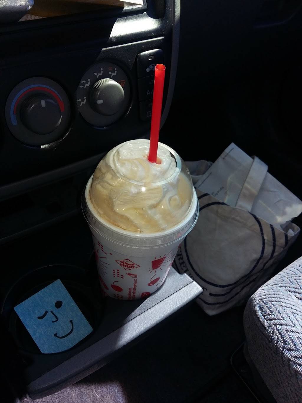 Sonic Drive-In | restaurant | 3095 Harbor Blvd, Costa Mesa, CA 92626, USA | 7144450144 OR +1 714-445-0144