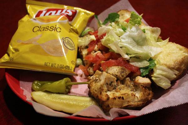 Old Town Pizza | restaurant | 150 Sacramento St, Auburn, CA 95603, USA | 5308887600 OR +1 530-888-7600