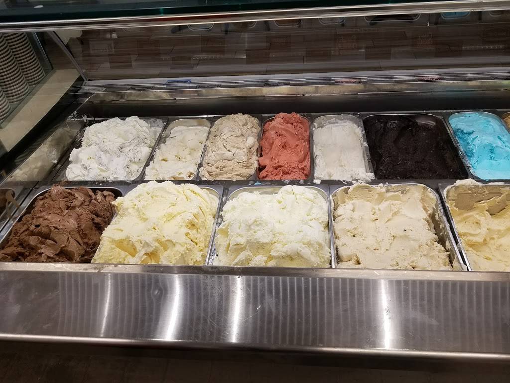 Cold Stone Creamery | bakery | 7105 Grand Ave #2c, Gurnee, IL 60031, USA | 8476724339 OR +1 847-672-4339