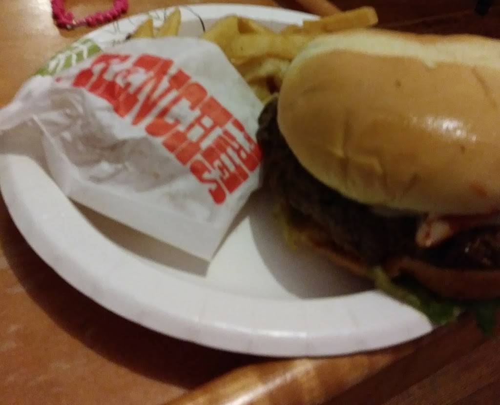 Wesleys Momma Made Burgers | restaurant | 6658 S Cottage Grove Ave, Chicago, IL 60637, USA | 7733242237 OR +1 773-324-2237