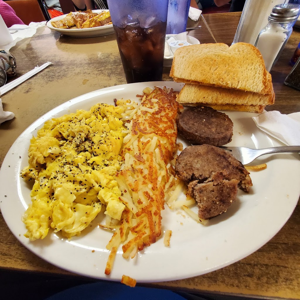 Reynolds Cafe | restaurant | 107 Old Hwy 7, Garden City, MO 64747, USA | 8168626003 OR +1 816-862-6003