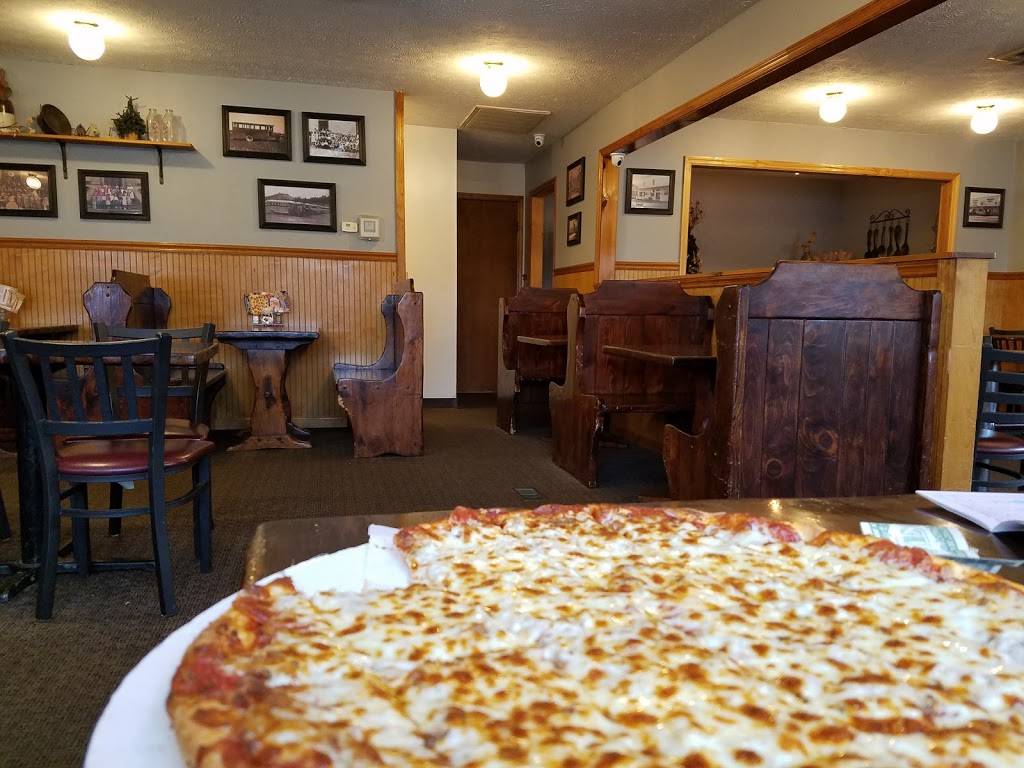 Giovannis Pizza | restaurant | 10848 OH-139, Minford, OH 45653, USA | 7408203600 OR +1 740-820-3600