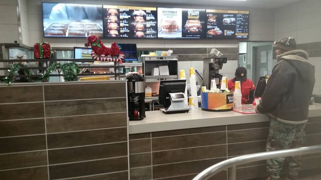 Hardees | restaurant | 101 Market Dr, Emporia, VA 23847, USA | 4346344988 OR +1 434-634-4988