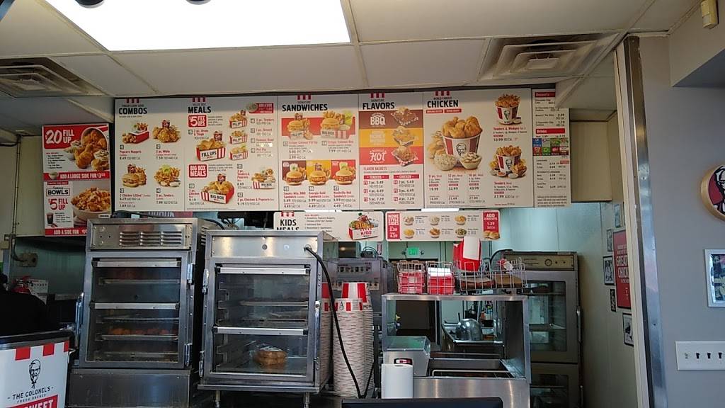 KFC | restaurant | 101 Walton St W, Willard, OH 44890, USA | 4199351341 OR +1 419-935-1341