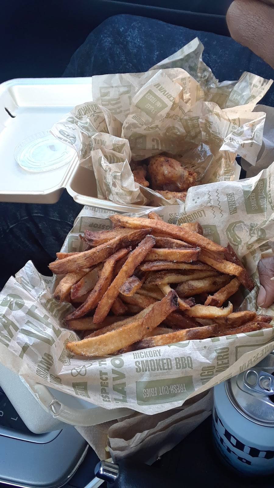 Wingstop | restaurant | 29 Warren St, Randolph, MA 02368, USA | 7819639464 OR +1 781-963-9464