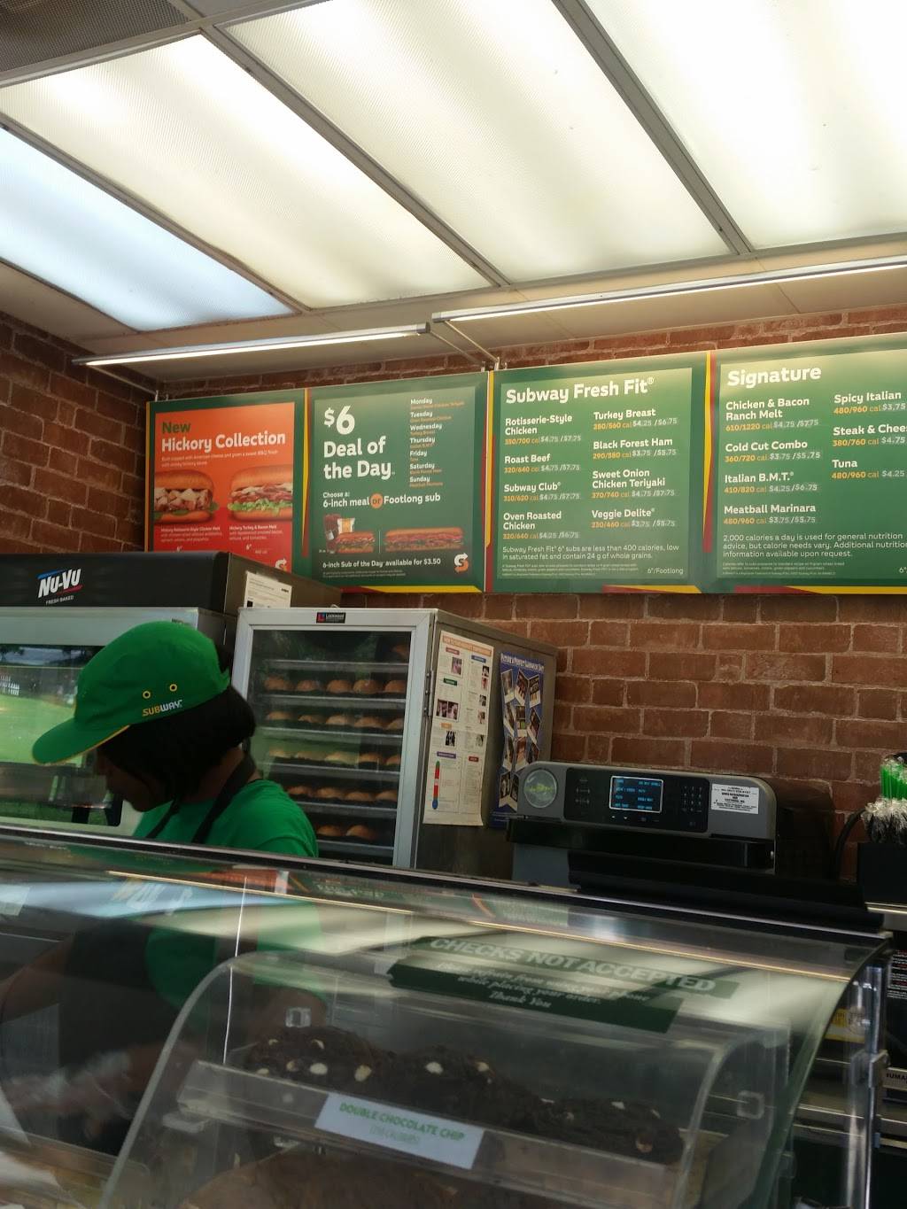Subway | meal takeaway | 333 E Main St, Raymond, MS 39154, USA | 6018570540 OR +1 601-857-0540