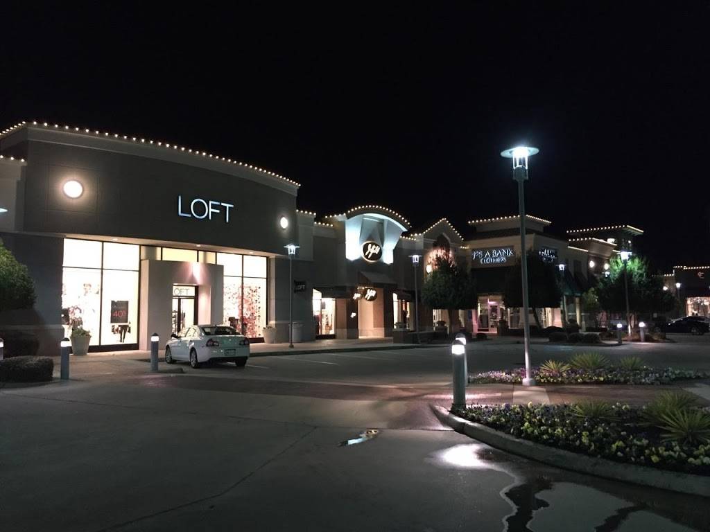 Shoppes at Bellemead | shopping mall | 6535 Youree Dr, Shreveport, LA 71105, USA | 3182222244 OR +1 318-222-2244