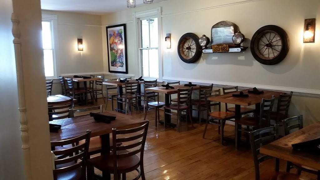 Indian Fields Tavern | restaurant | 9220 John Tyler Memorial Hwy, Charles City, VA 23030, USA | 8048292200 OR +1 804-829-2200