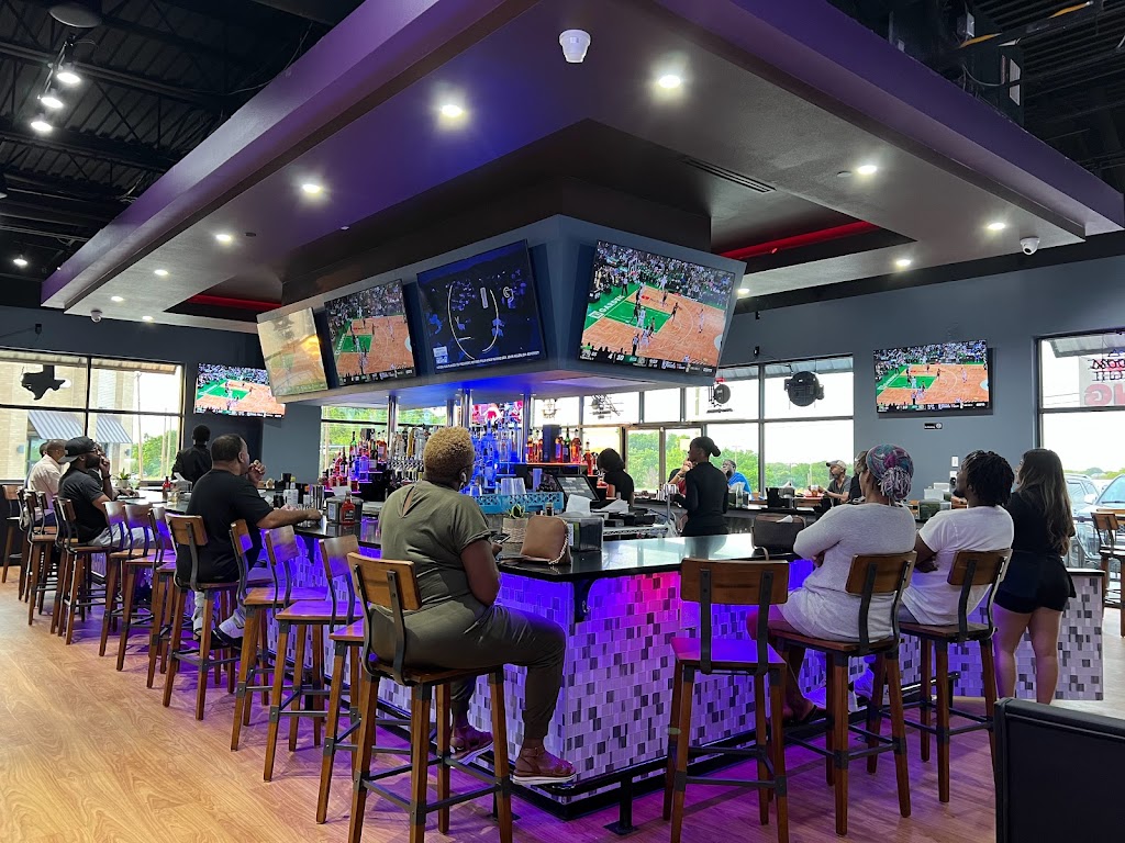 Touchdown Sports Bar & Lounge | restaurant | 1409 N Cockrell Hill Rd Suite 100, DeSoto, TX 75115, USA | 2142429964 OR +1 214-242-9964