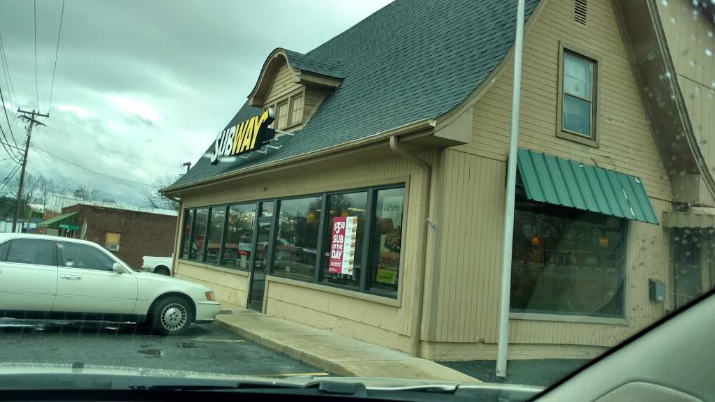 Subway | restaurant | 701 Anderson St, Belton, SC 29627, USA | 8643380414 OR +1 864-338-0414