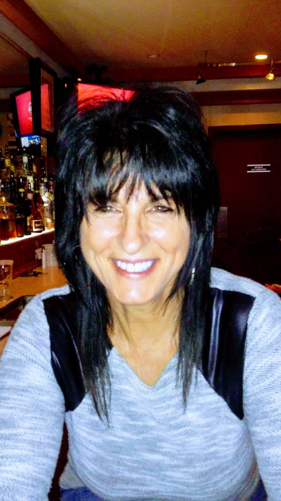 Beaujolais (Au) | restaurant | 839 Rue Saint-Louis, Gatineau, QC J8T 2S7, Canada | 8195612614 OR +1 819-561-2614