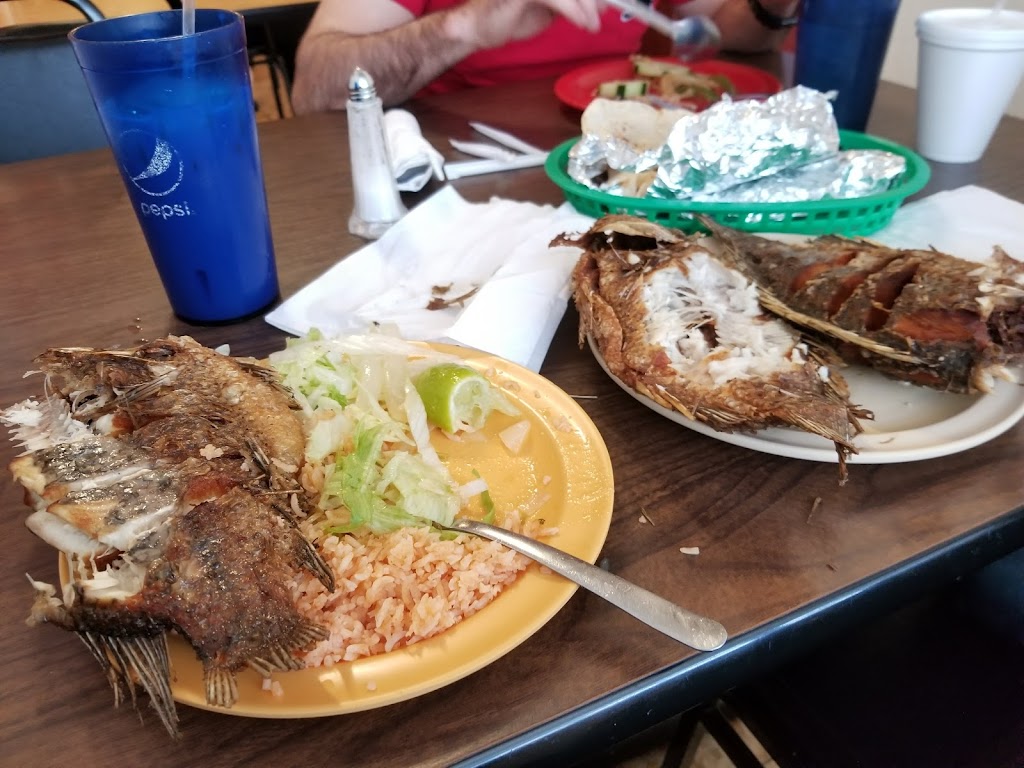 Pardos Restaurant | restaurant | 904 Southwest Blvd, Kansas City, MO 64108, USA | 8164211819 OR +1 816-421-1819