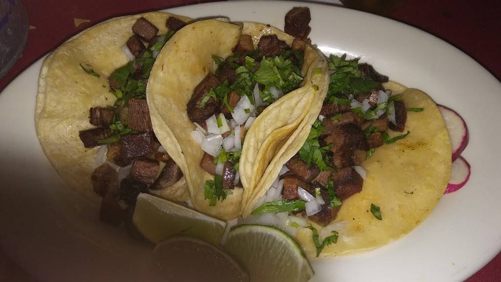 Serenata Restaurant | restaurant | 1854 E Main St, Bridgeport, CT 06610, USA | 2036960315 OR +1 203-696-0315