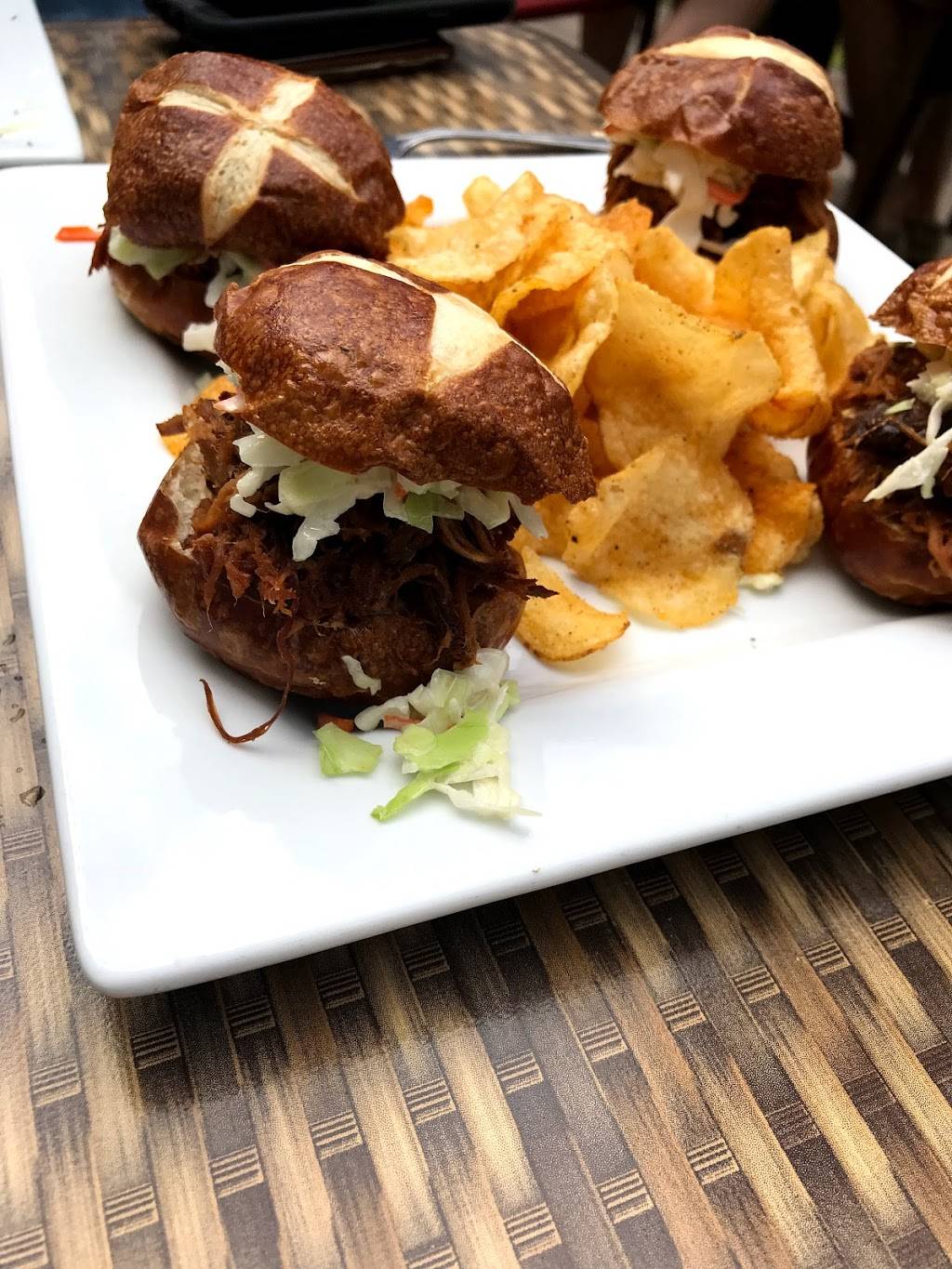 4 Sisters Wine Bar & Tapas Restaurant | restaurant | 100 Harborview Plaza #100, La Crosse, WI 54601, USA | 6087828213 OR +1 608-782-8213