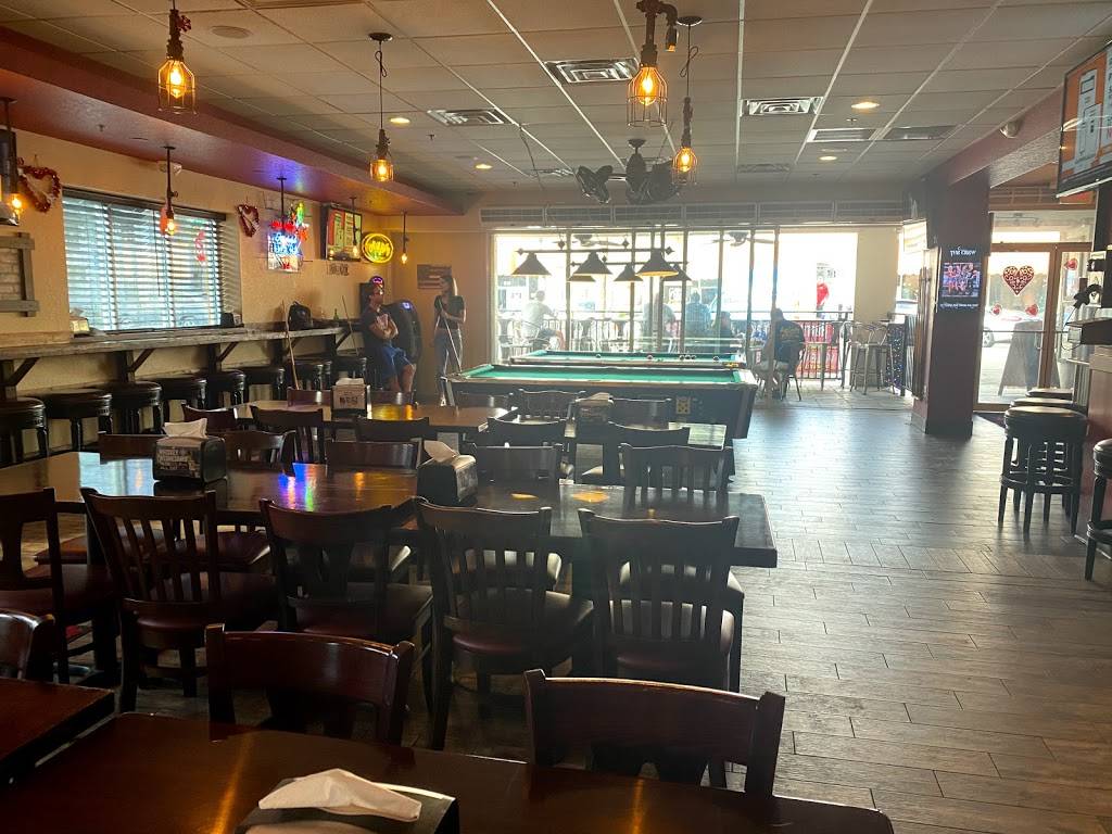 Hurricane Creek Saloon | restaurant | 829 E New Haven Ave, Melbourne, FL 32901, USA | 3218023205 OR +1 321-802-3205