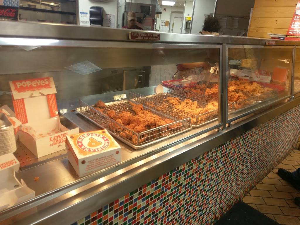 Popeyes Louisiana Kitchen | restaurant | 481 S Broadway, Salem, NH 03079, USA | 6034585564 OR +1 603-458-5564