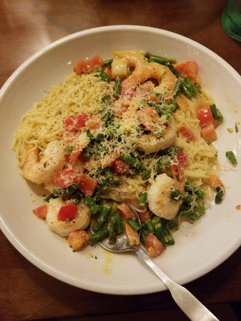 Olive Garden Italian Restaurant | meal takeaway | 389 Shaw Ave, Clovis, CA 93612, USA | 5593237297 OR +1 559-323-7297