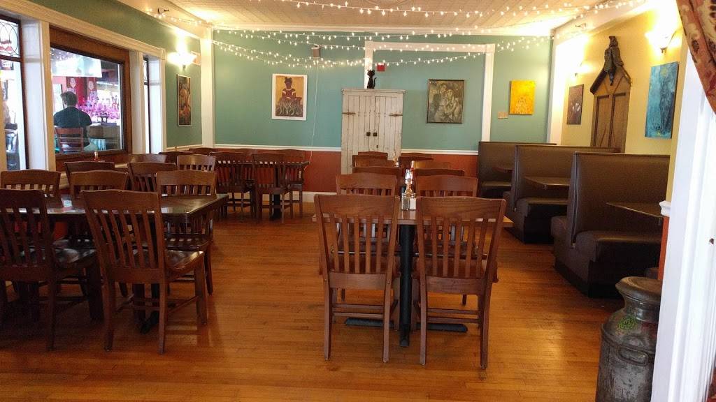 El Gato Cantina | restaurant | 4 Park St, Essex Junction, VT 05452, USA | 8026624334 OR +1 802-662-4334