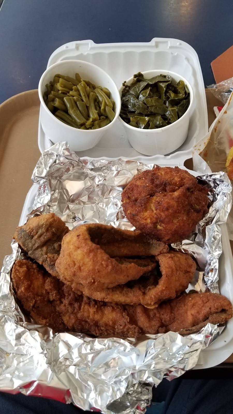 Saints Paradise Cafeteria | restaurant | 601 M St NW, Washington, DC 20001, USA | 2027892289 OR +1 202-789-2289