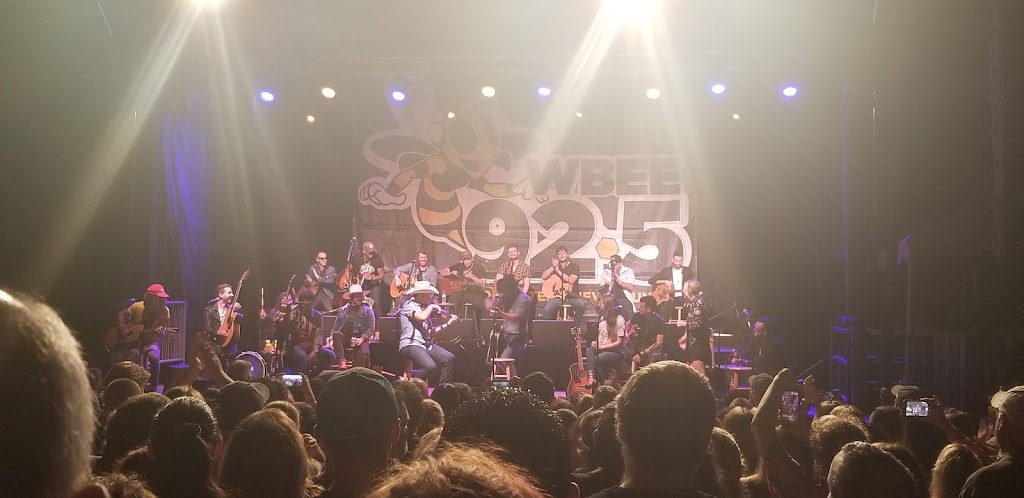 Finger Lakes Gaming & Racetrack | restaurant | 5857 NY-96, Farmington, NY 14425, USA | 5859243232 OR +1 585-924-3232