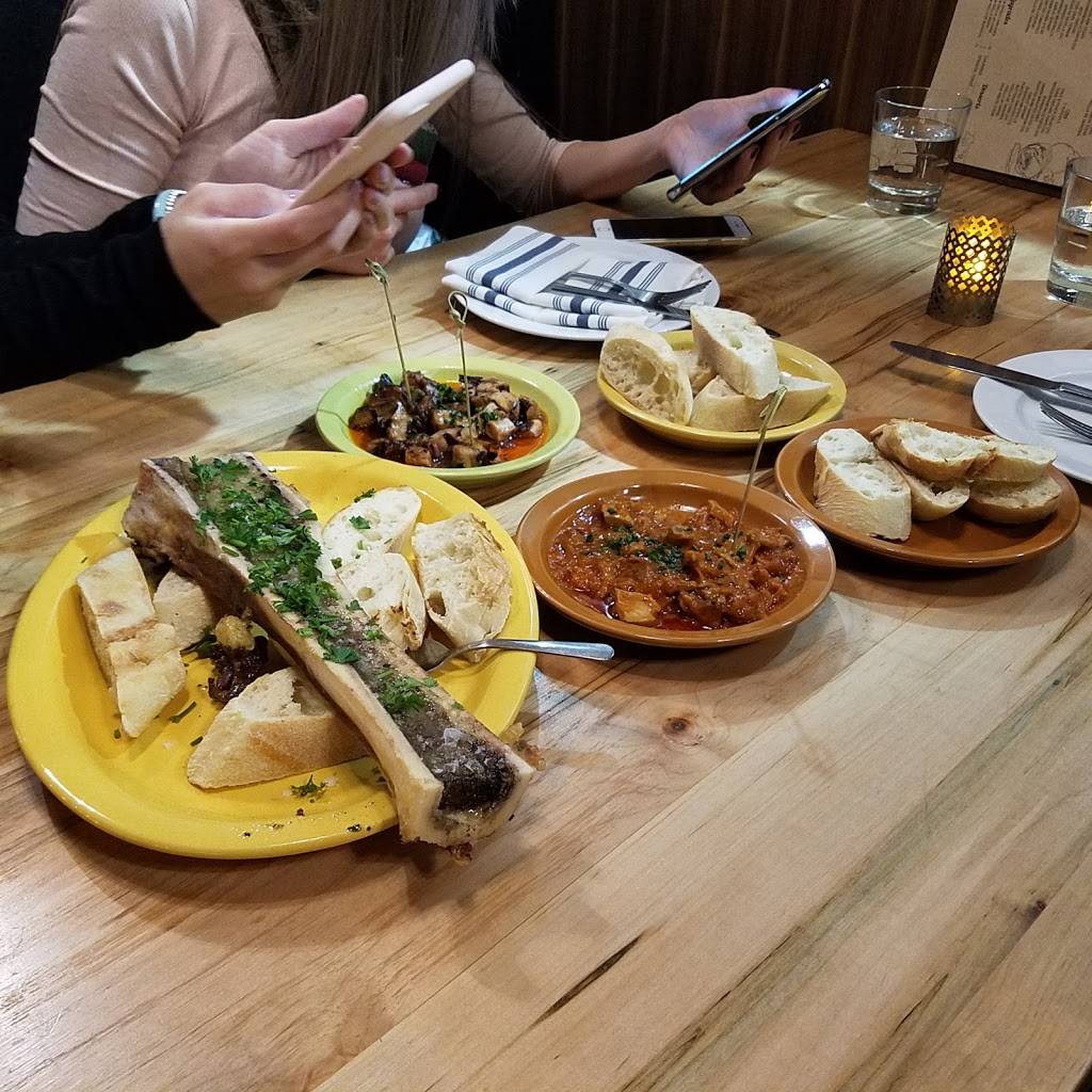 Tapagria Spanish Tapas Restaurant | restaurant | 230 Commerce Valley Dr E #2, Thornhill, ON L3T 7Y3, Canada | 9057718868 OR +1 905-771-8868