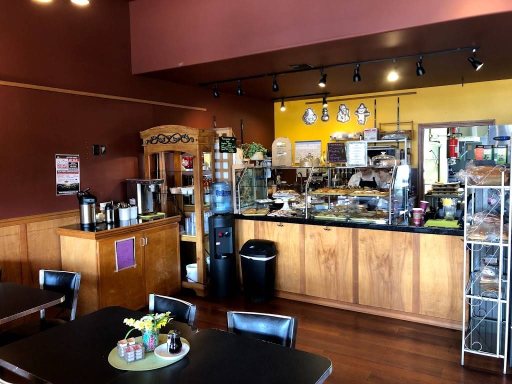 Lindas Bakery And Café | restaurant | 749 Point Brown Ave NW #2, Ocean Shores, WA 98569, USA | 3605002876 OR +1 360-500-2876