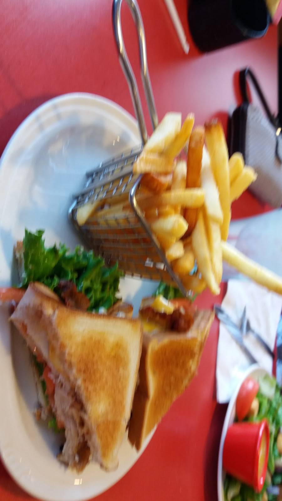 Friendlys | restaurant | 2669 Corning Rd, Horseheads, NY 14845, USA | 6077399800 OR +1 607-739-9800