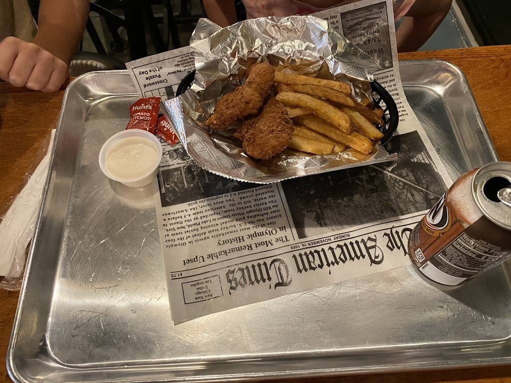 Holy Smokes Bourbon and BBQ | restaurant | 32 Public Square, Watertown, NY 13601, USA | 3157559991 OR +1 315-755-9991