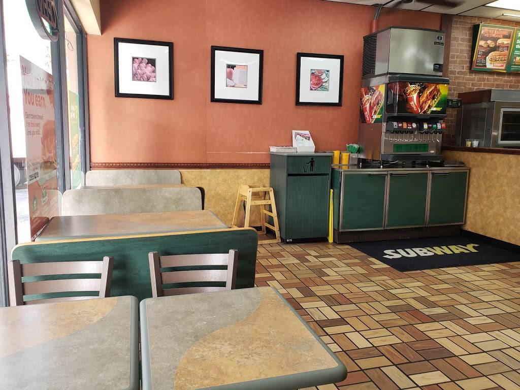 Subway Restaurants | restaurant | 1105 Royal Palm Beach Blvd, Royal Palm Beach, FL 33411, USA | 5617938004 OR +1 561-793-8004