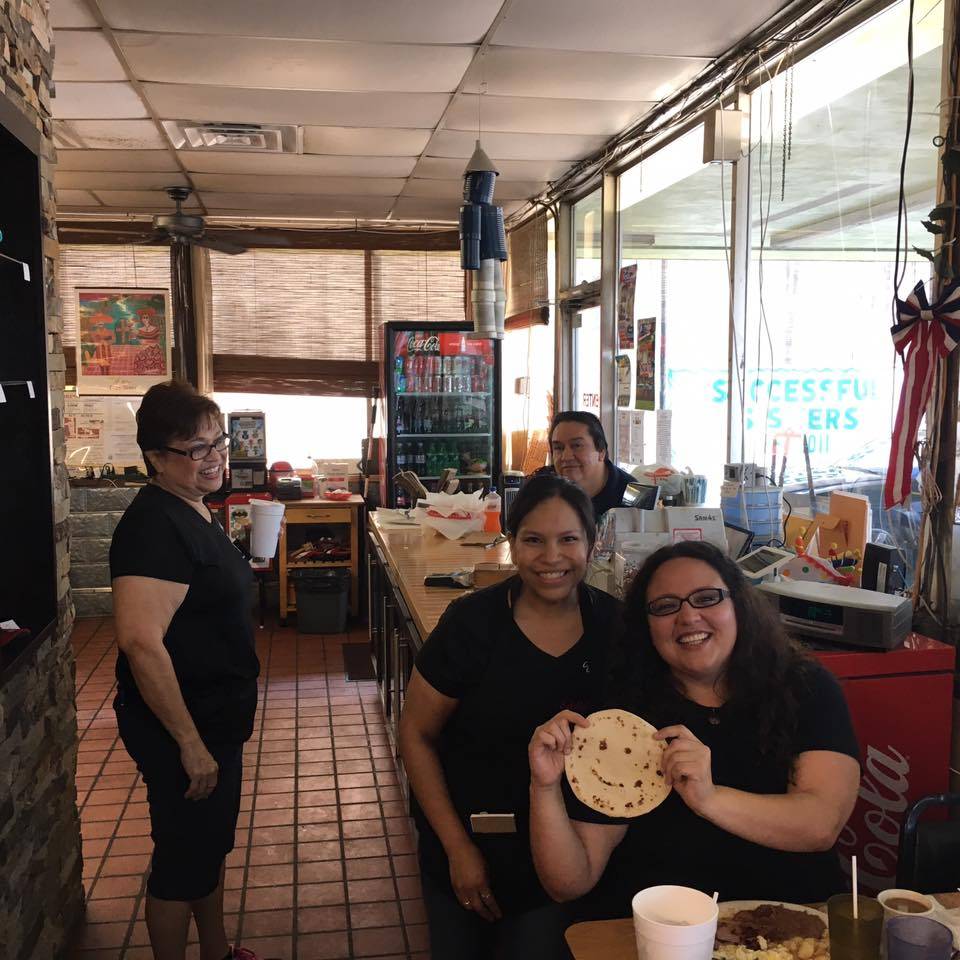 Eddies Bakery and Restaurant | restaurant | 4810 Kostoryz Rd, Corpus Christi, TX 78415, USA | 3618527281 OR +1 361-852-7281