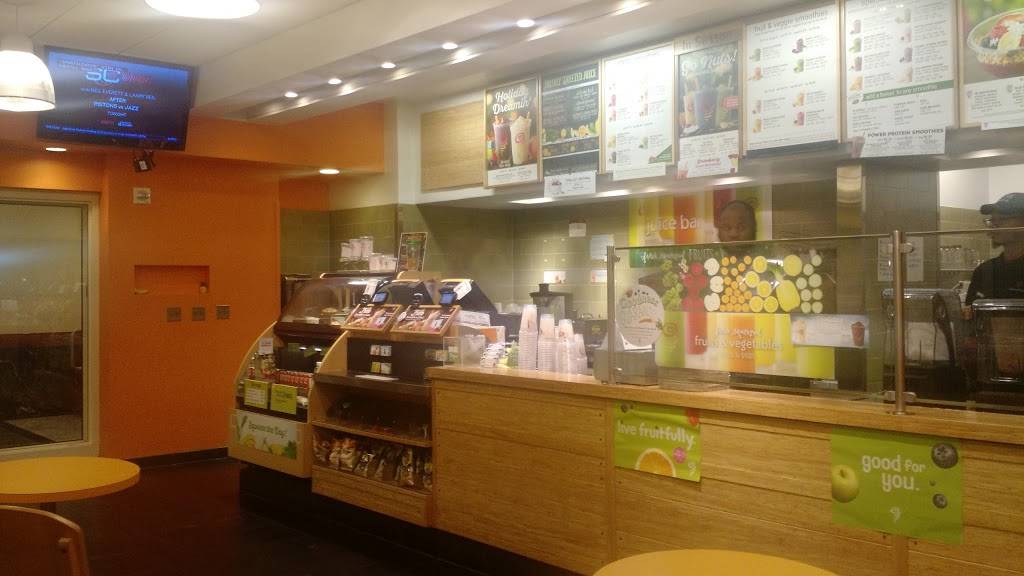 Jamba Juice BOA Corporate Center | restaurant | 100 N Tryon St, Charlotte, NC 28202, USA | 7043481444 OR +1 704-348-1444
