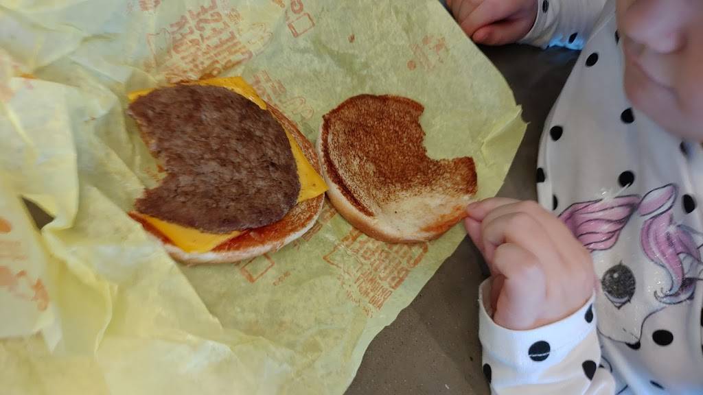 McDonalds | cafe | 16235 E, US-24, Independence, MO 64056, USA | 8162570700 OR +1 816-257-0700