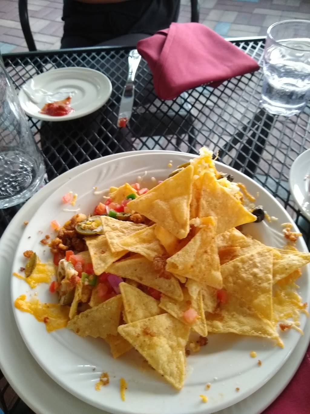 Flying Machine Restaurant | restaurant | 4800 Spenard Rd, Anchorage, AK 99517, USA | 9072662249 OR +1 907-266-2249