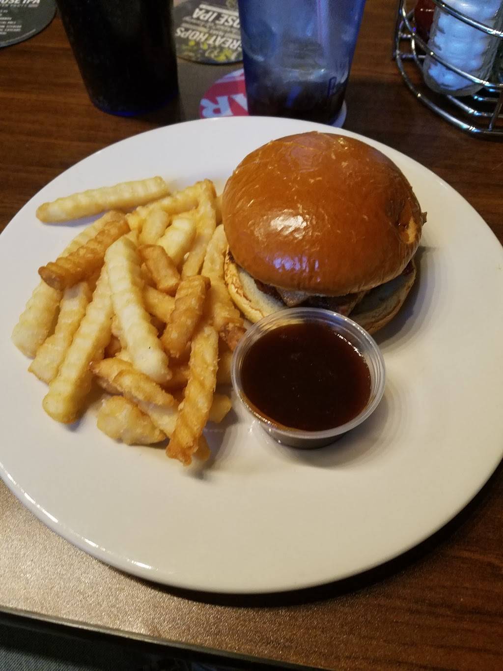 The Smokestack Brew | restaurant | 100 N Center St, Mishawaka, IN 46544, USA | 5745201060 OR +1 574-520-1060