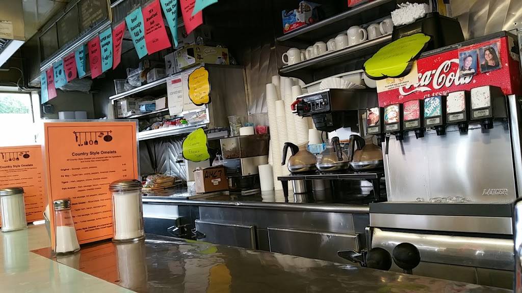 White Rose Diner | restaurant | 1301 E Elizabeth Ave, Linden, NJ 07036, USA | 9084869651 OR +1 908-486-9651