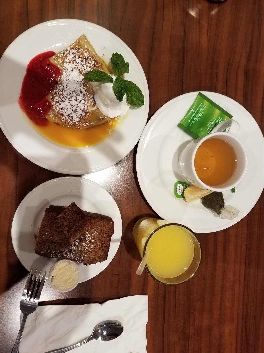 Benedict’s Café & Bar | restaurant | 5365 Camden Ave, San Jose, CA 95124, USA | 4082691005 OR +1 408-269-1005